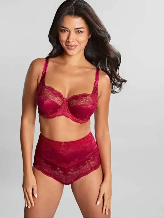 Decoding 30J: Insights on Bra Sizing and Support