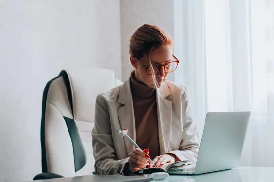 Top Investments for 2025 from Leading Female Investors
