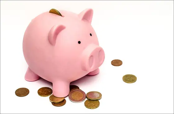 9 Strategies to Save Money for Travel Right Now