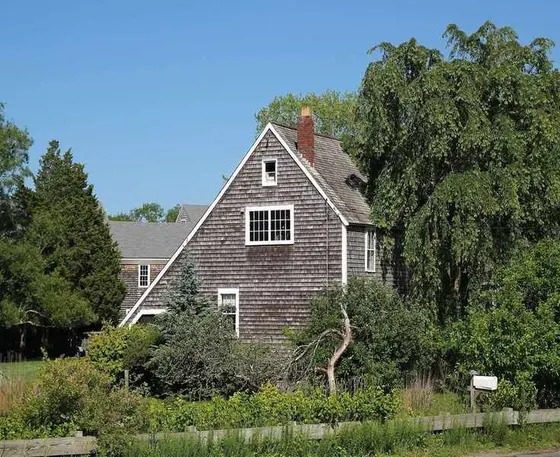 Exploring the Saltbox House Style: A Timeless Charm