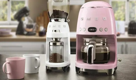 The Smeg Drip Coffee Maker: A Stylish Addition for Your Kitchen