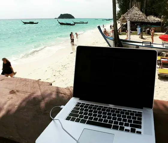 Living the Life of a Location-Independent Entrepreneur
