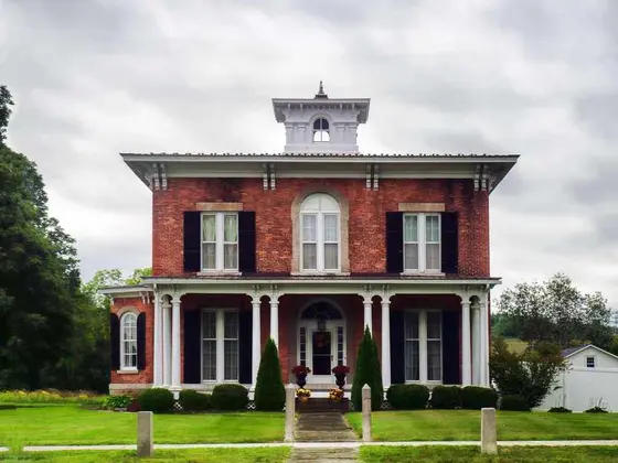 Discovering American Foursquare Home Style and How to Achieve It