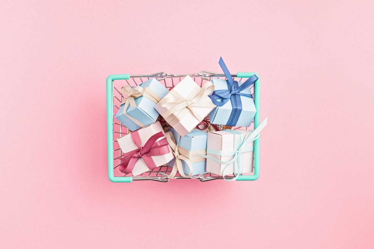 Top Holiday Gift Sets for 2026 That Will Delight Everyone (Under $100)