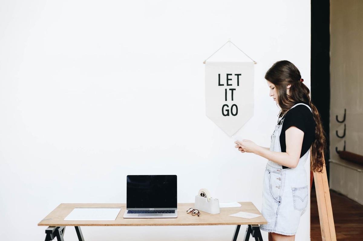 Thriving in a Toxic Workplace: Tackle These 9 Common Challenges