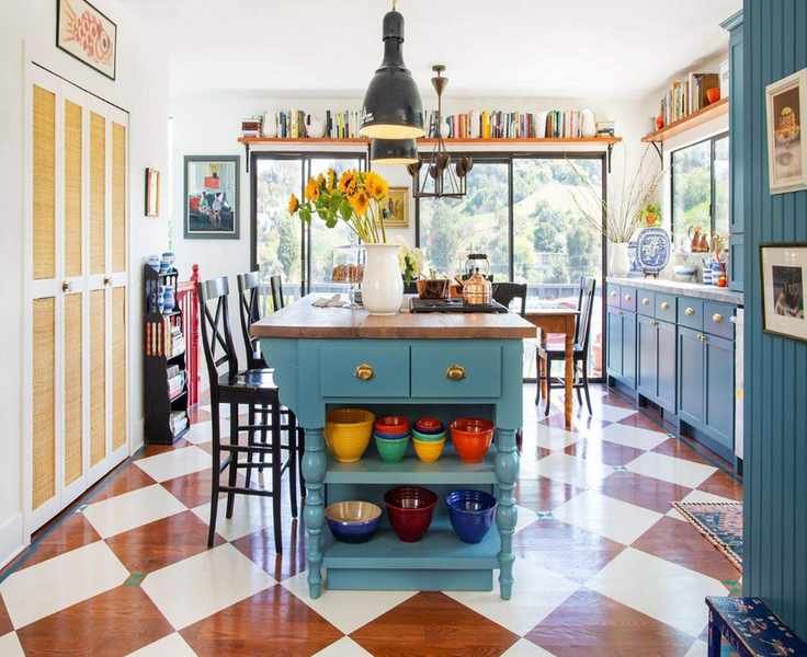 Forget Checkerboard Tiles: The Trendy Way Chic Decorators Are Updating Kitchens