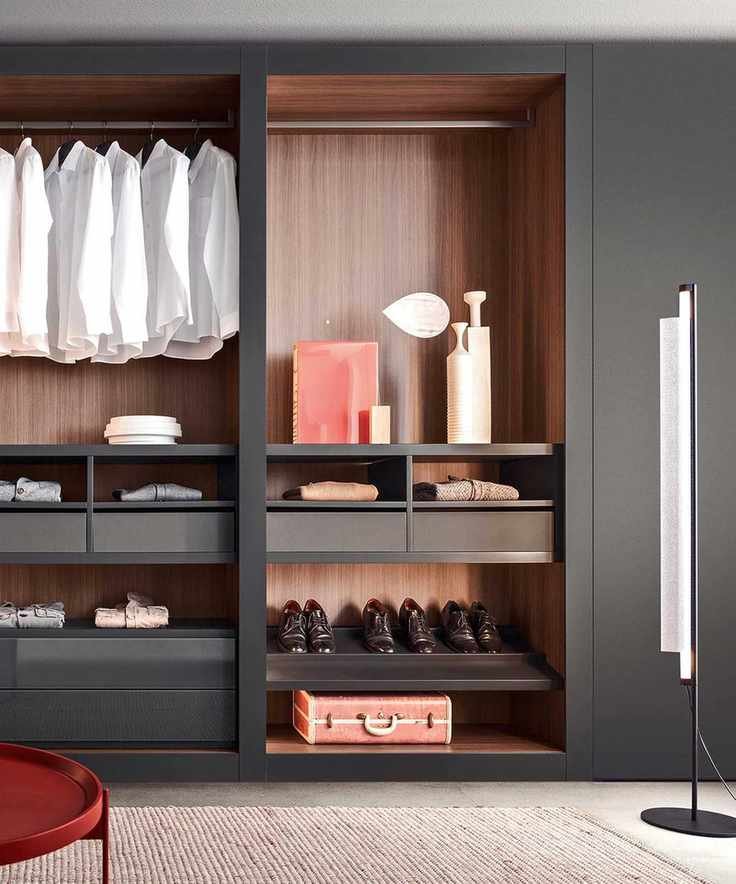 wardobe with drawers and hanging space