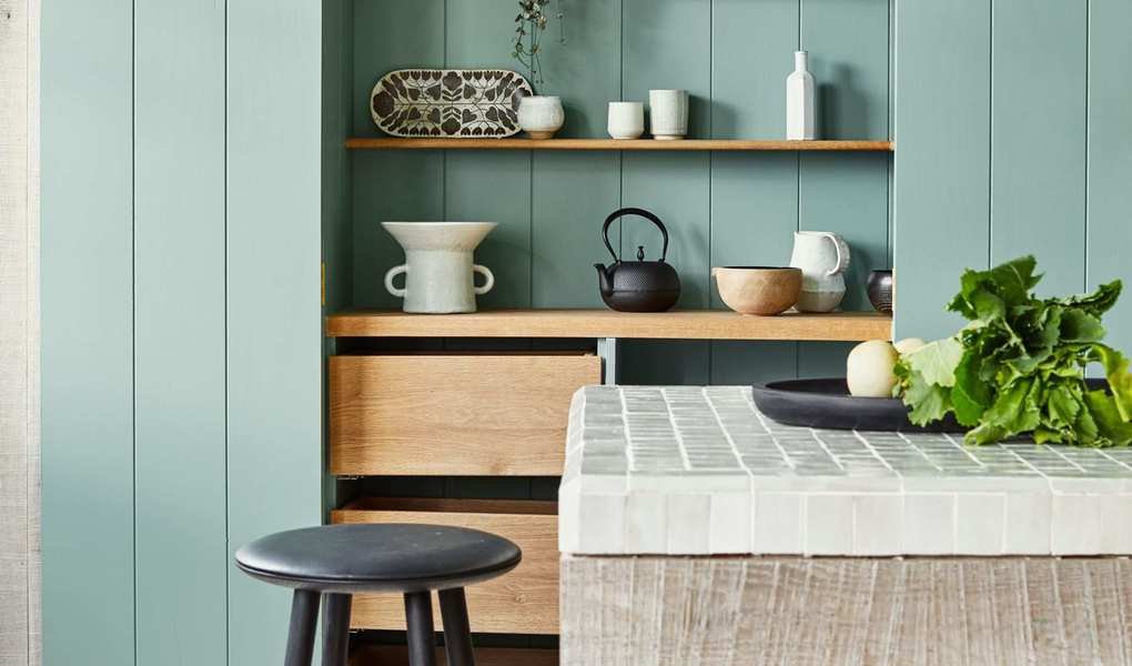 Refreshing Green and White Kitchen Ideas for a Bright Space