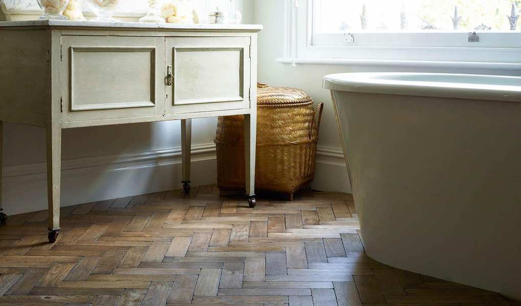 Essential Tips for Cleaning Hardwood Floors Effectively