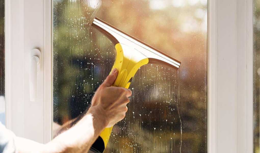 5 Essential Tips for Choosing the Right Window Vacuum