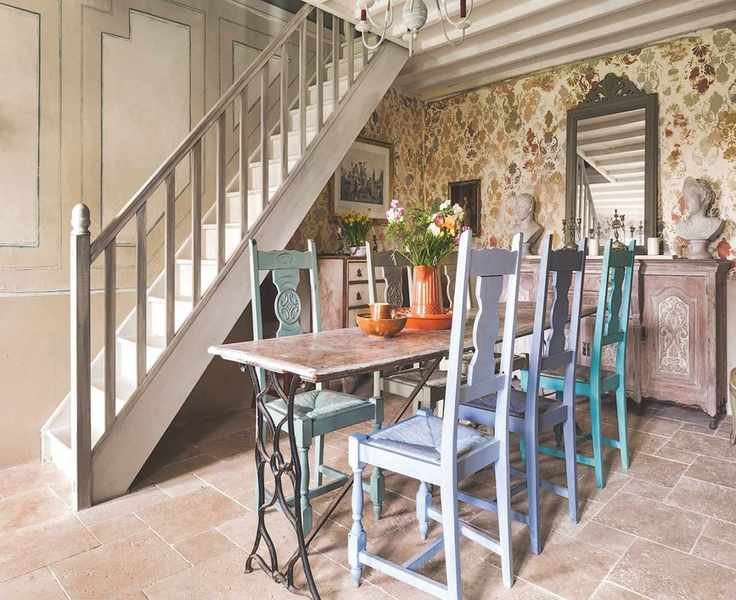 Staircase Ideas: 25 Stylish Features for Treads, Rails, and More