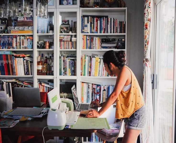 Balancing Your Side Hustle Without Risking Your Full-Time Job