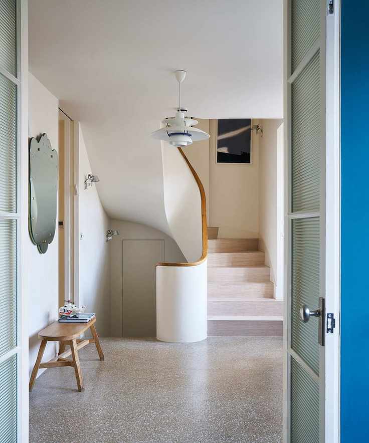 Staircase railing ideas curve