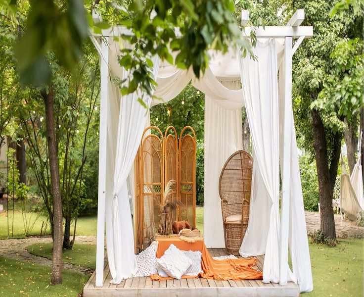 Pergola Privacy Solutions: 5 Creative Ideas to Enhance Your Outdoor Retreat