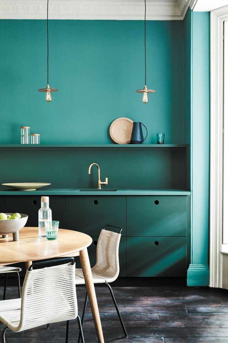 Transform Your Home with Teal: Expert Tips for Stunning Interiors