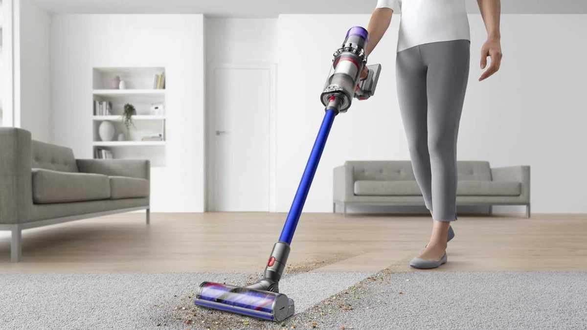 Dyson V11 Review: Exceptional Performance at a Pet Shelter