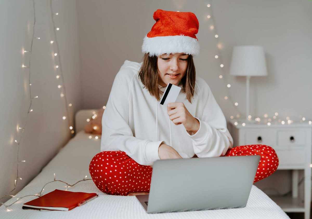 Budgeting Wisely for the 2025 Holiday Season