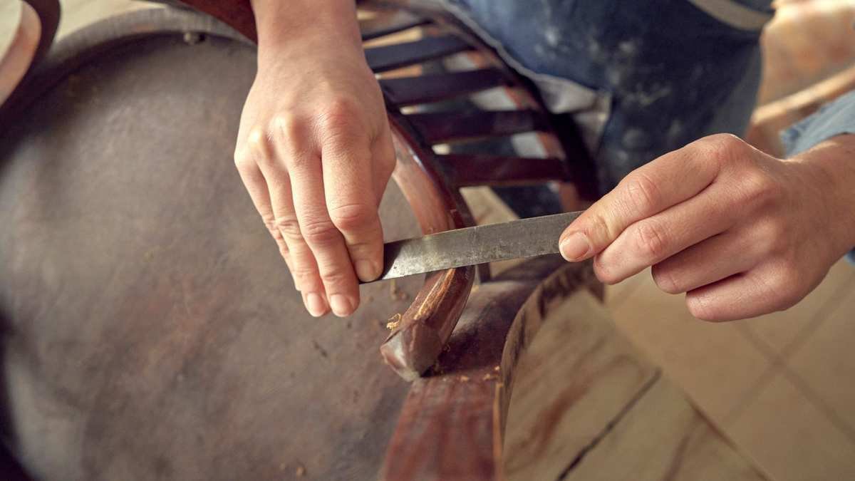 Refinishing Wood Furniture in 4 Simple Steps for a Fresh Look