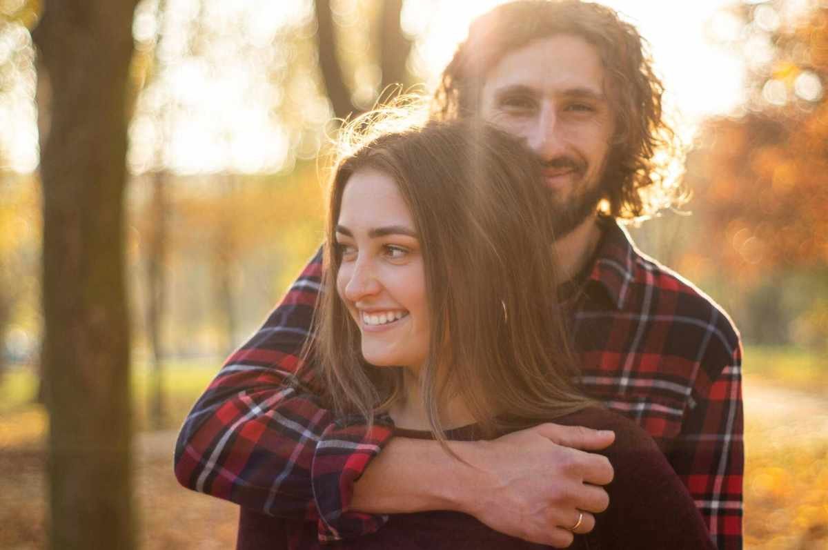 Why Financial Stability is an Attractive Quality in Relationships