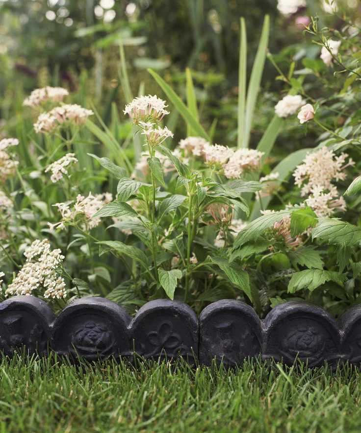 Decorative scalloped garden edging