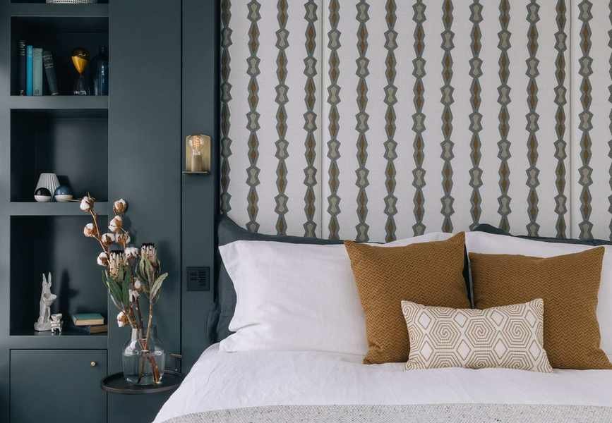 7 Tips from Designers to Create the Illusion of Higher Bedroom Ceilings