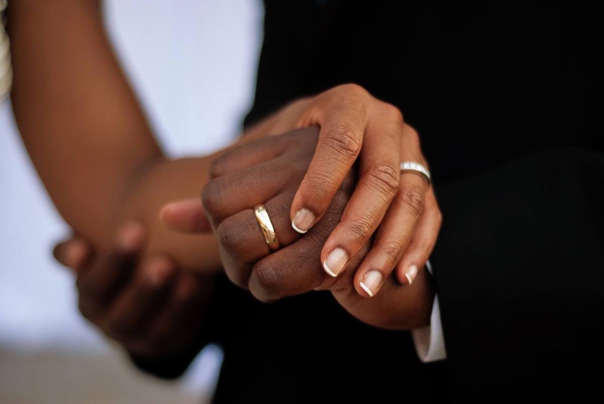 Navigating Financial Differences in Marriage