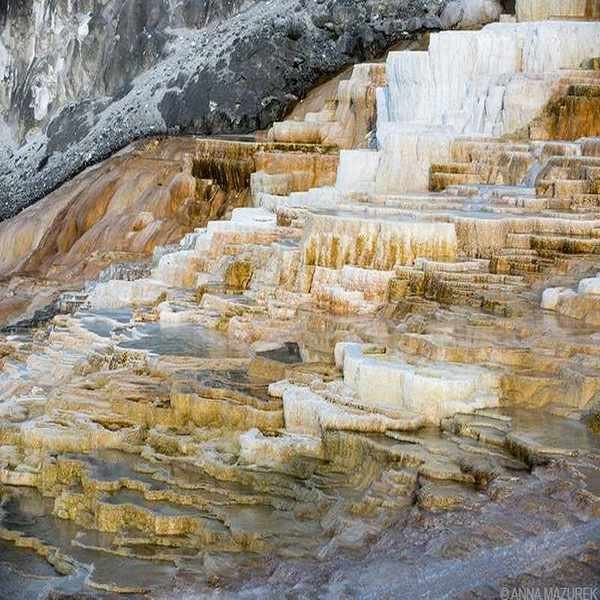 Yellowstone Photo Guide: Mammoth Hot Spring