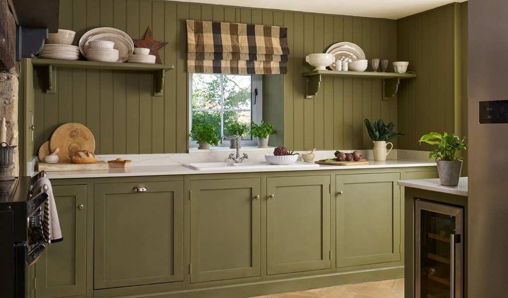 Transform Used Coffee Grounds into a Natural Cleaning Solution for Your Cookware
