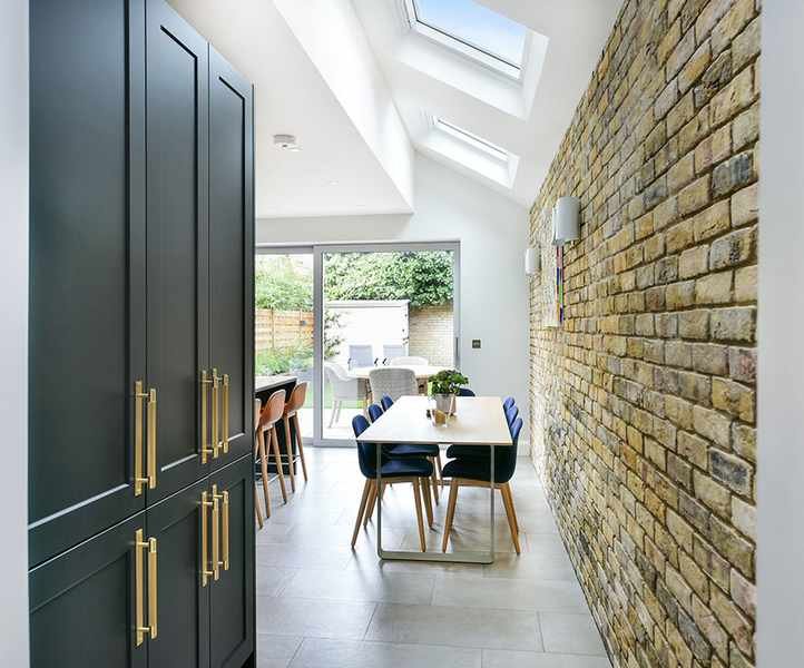 Creative Side Return Extension Ideas for a Spacious Kitchen