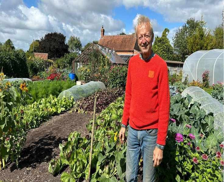 18 Composting Insights from No-Dig Specialist Charles Dowding