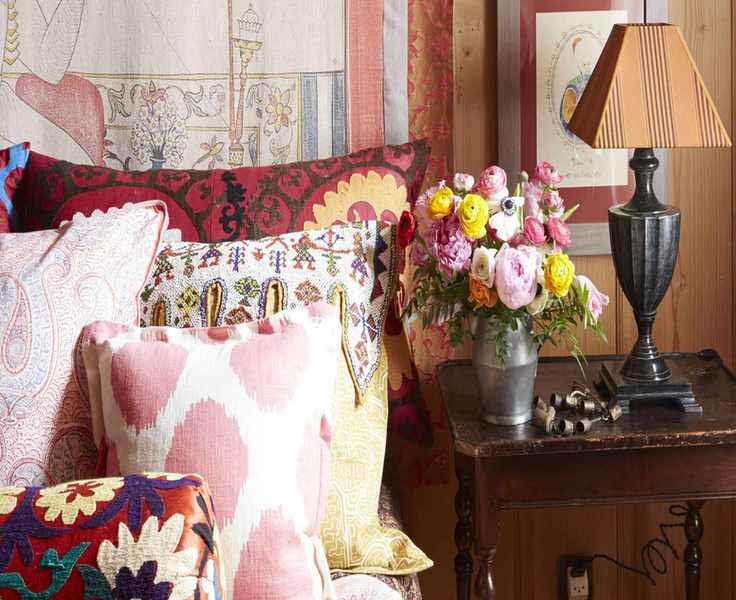 Explore the Aesthetic of Cluttercore: A Maximalist Trend
