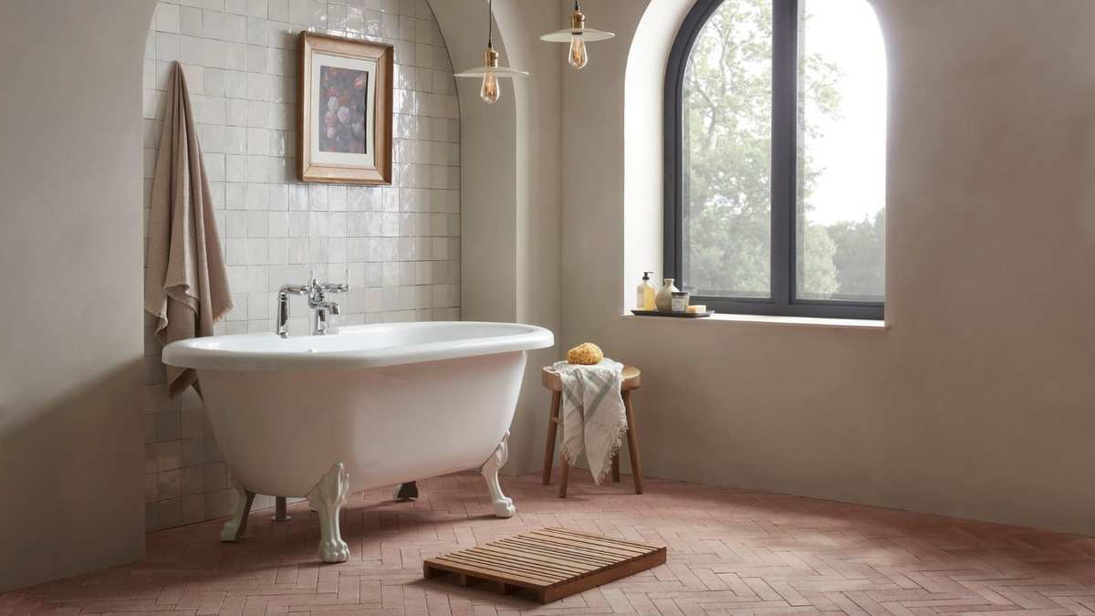 6 Essential Non-Toxic Bathroom Cleaners Recommended by Experts