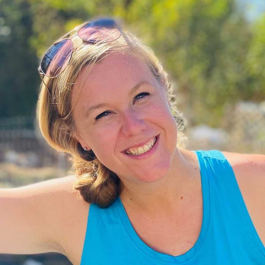 headshot of Carrie Spoonemoore of From Seed to Spoon app