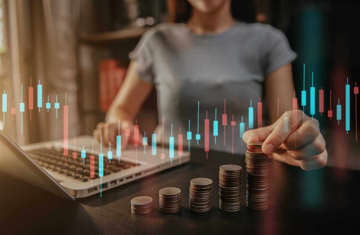 Investing in Robinhood's IPO: Key Insights for Small Investors