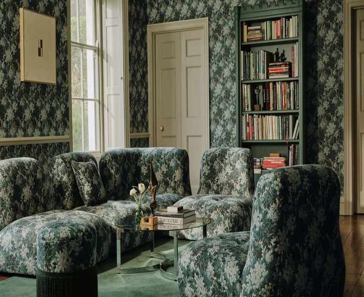 Embrace Vintage Prints: 5 Nostalgic Patterns to Decorate Your Home This Year