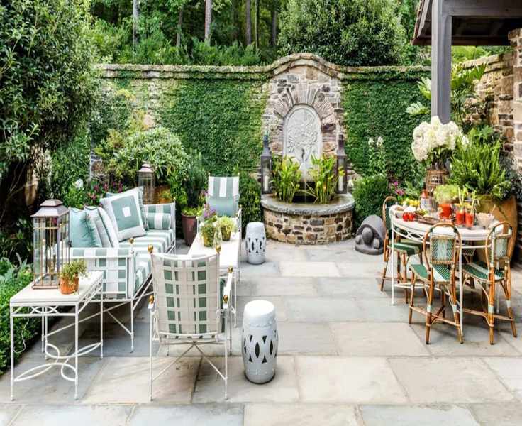 Top 10 Outdoor Decorating Trends for a Stylish Backyard in 2025