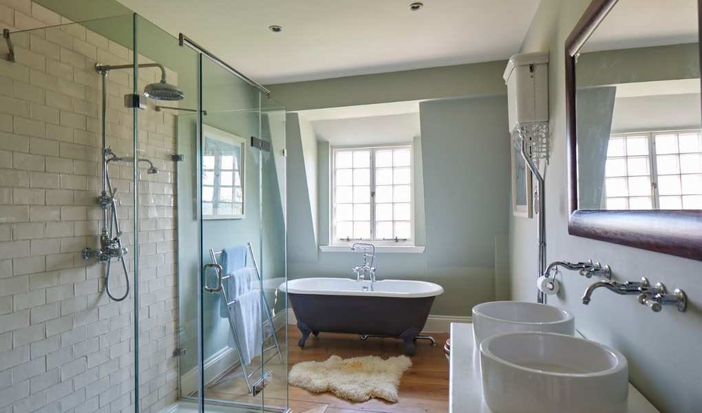 Effortless Steam Cleaning for Shower Grout: A Safe and Simple Approach