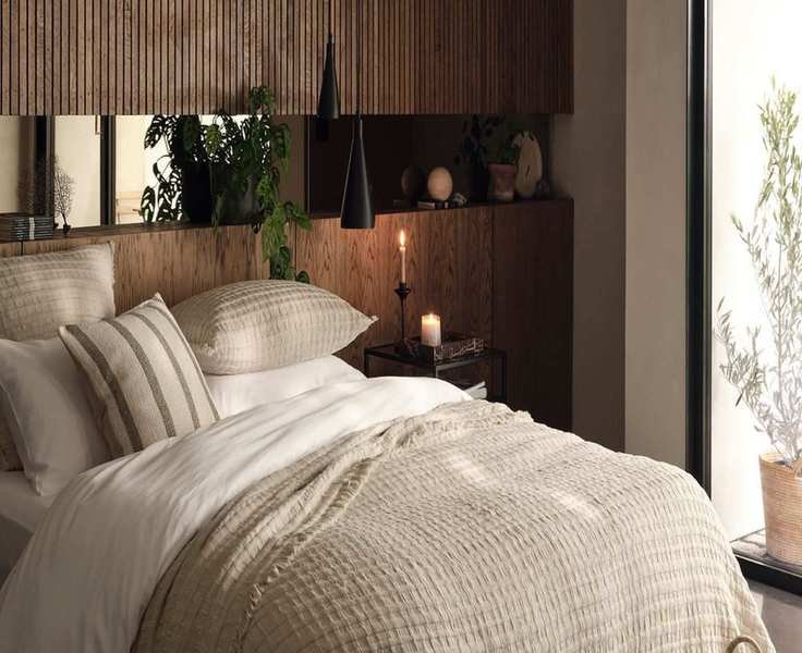 Transform Your Sleep with a Thoughtfully Organized Bedroom