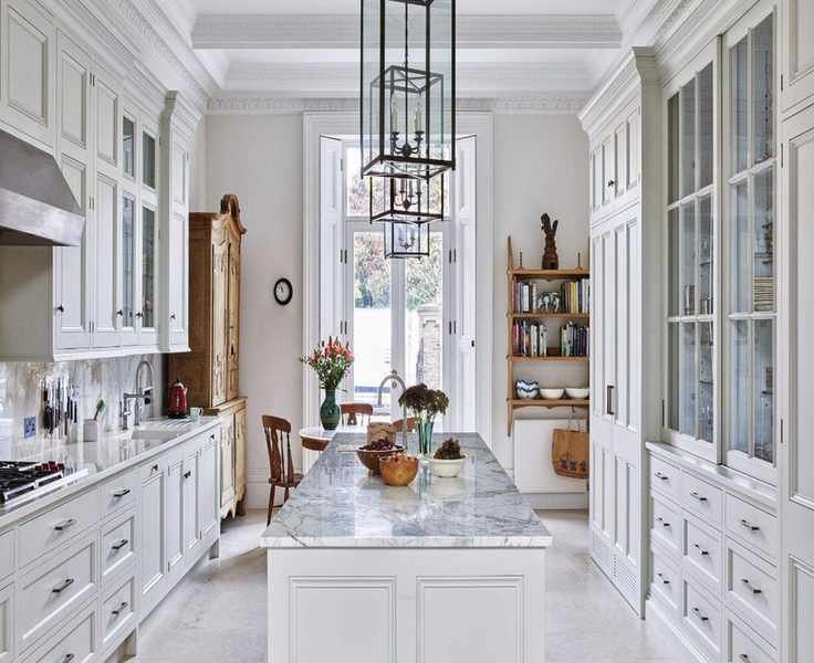 8 Thrifted Home Decor Finds That Exude Luxury on a Budget