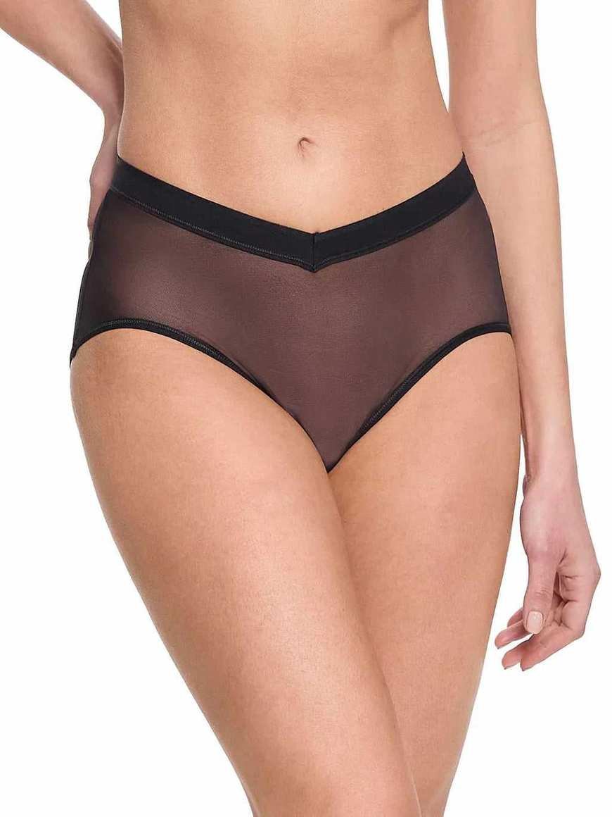Choosing Between High Cut and Brief Panties: Key Differences Explained