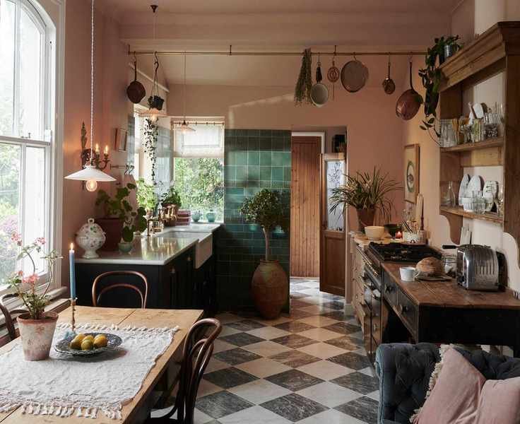 6 Colorful Kitchen Design Insights from a Creative Director