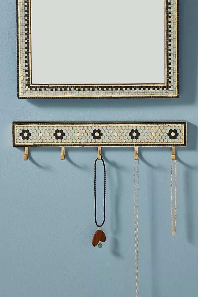 tiled five hook daisy design wall organizer