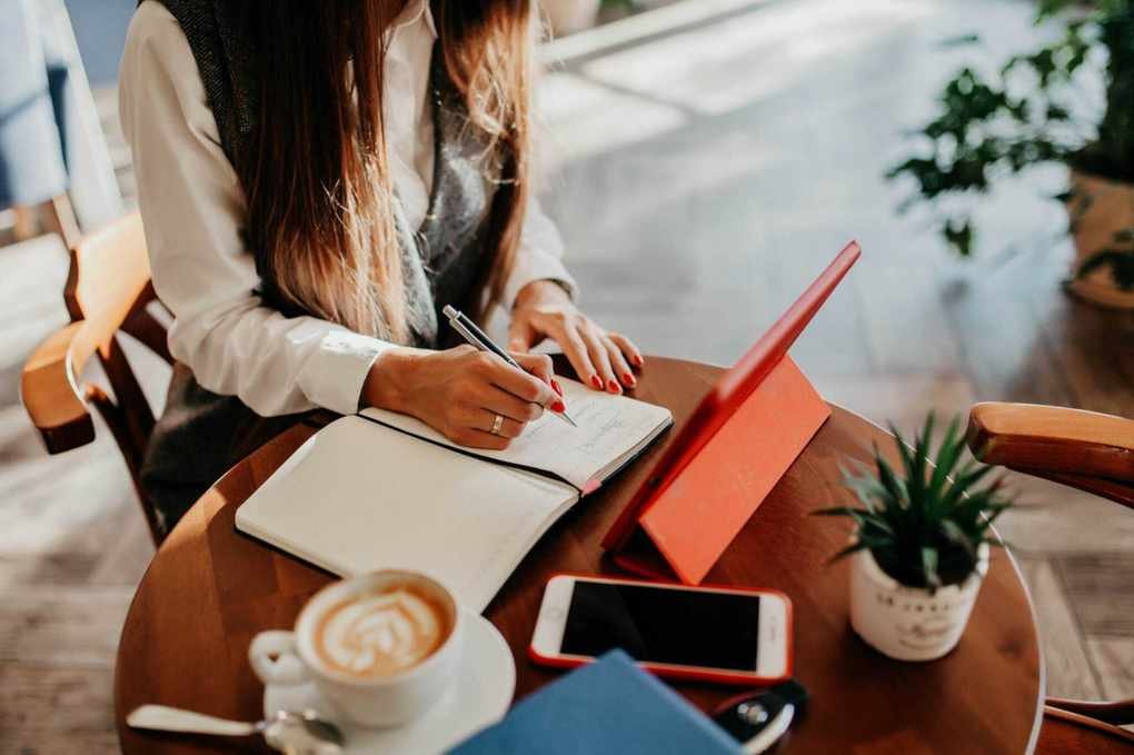 Mastering the Art of Paying Off $20,000 in Student Loans Within One Year