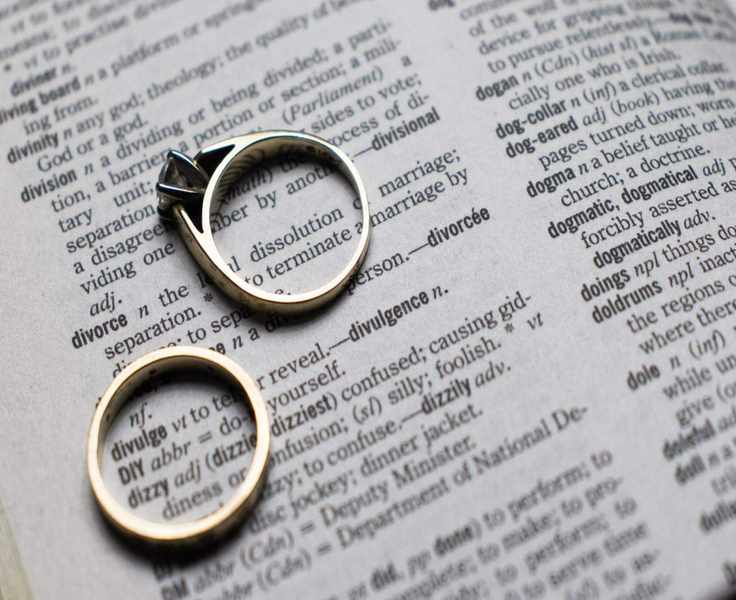 Filing for Divorce First: Key Financial and Legal Benefits