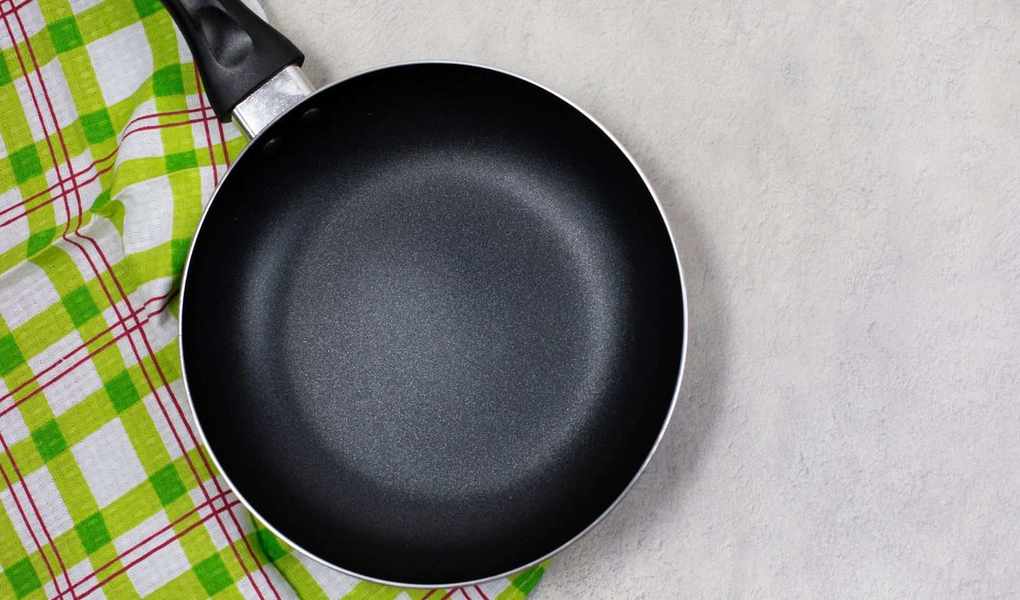 Are Non-Stick Pans Worth the Hype? A Deep Dive into Their Pros and Cons