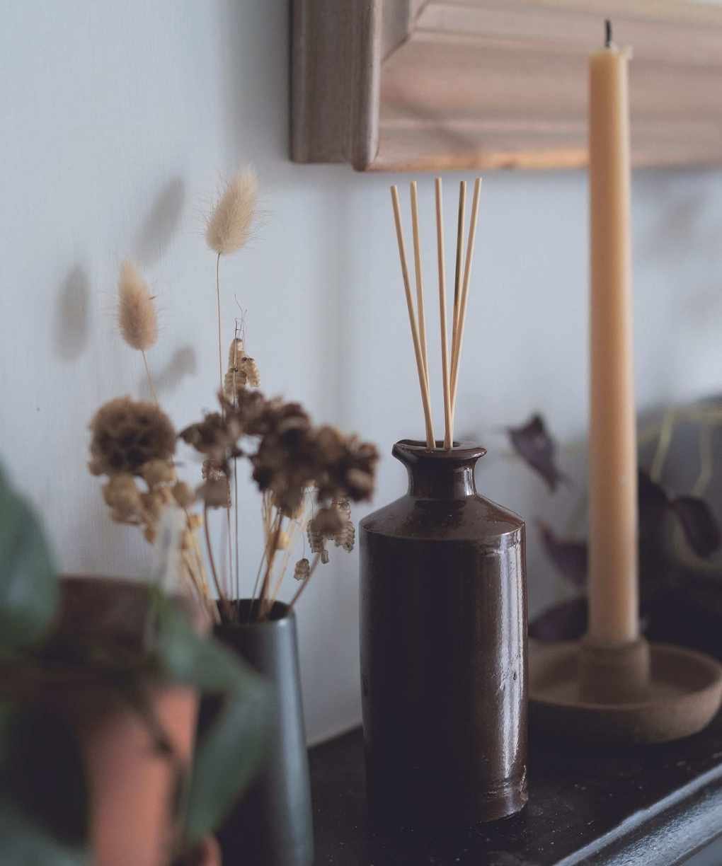 Crafting a Reed Diffuser with Essential Oils at Home