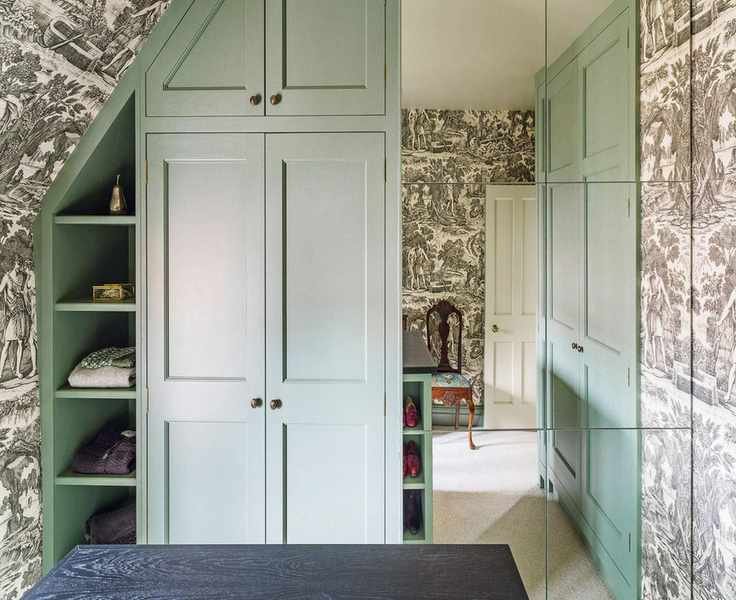 Dressing Room Designs: 16 Ideas for a Stylishly Organized Space