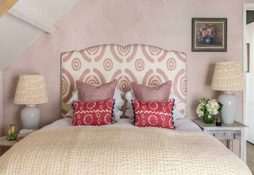 Stylish Bed Ideas: 12 Chic Designs for Your Dream Bedroom