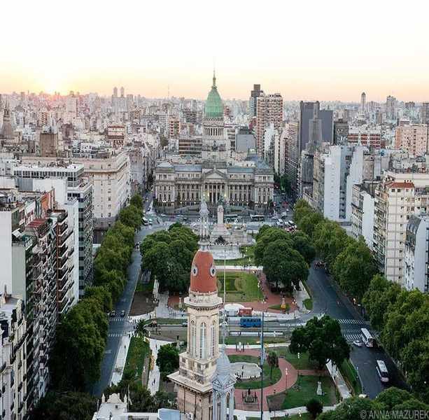 Explore Buenos Aires: Must-See Attractions and Culinary Delights