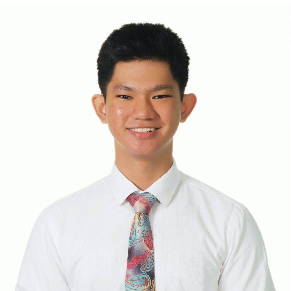 A headshot of Jecko de Leon